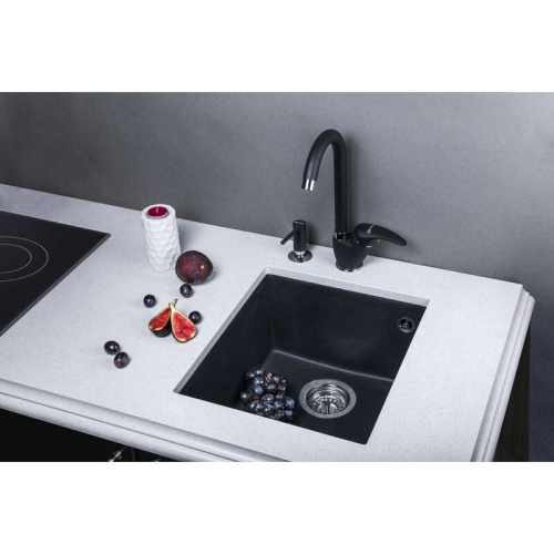 Смеситель OMOIKIRI Umi-BL латунь/черный