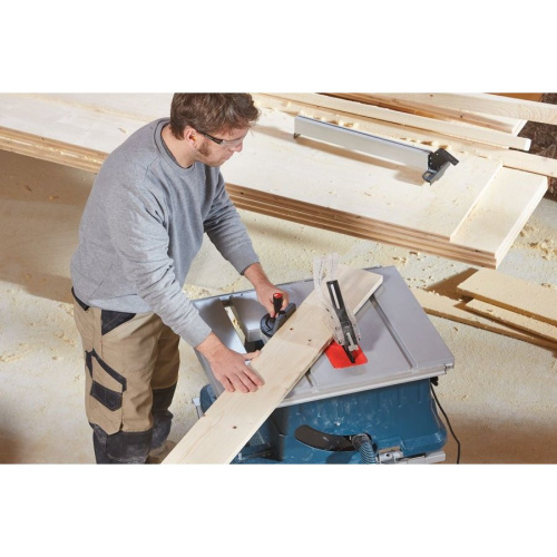 Циркулярная пила Bosch GTS 635-216