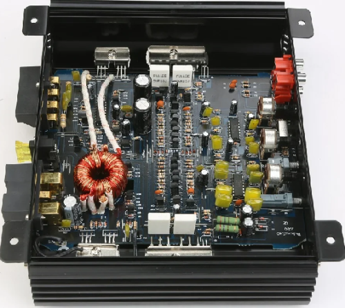 Усилитель автомобильный URAL BV 2.70