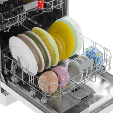 Посудомоечная машина Beko BDFN26522W белый