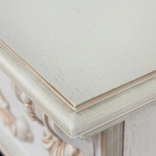 Электрокамин RealFlame Anita WT дуб белый с золотой патиной с очагом Majestic Lux Black RC